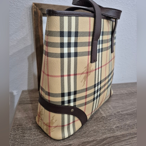 Burberry Haymarket Tote Bag Beige and Brown Check Tote, Authentic - Picture 3 of 9